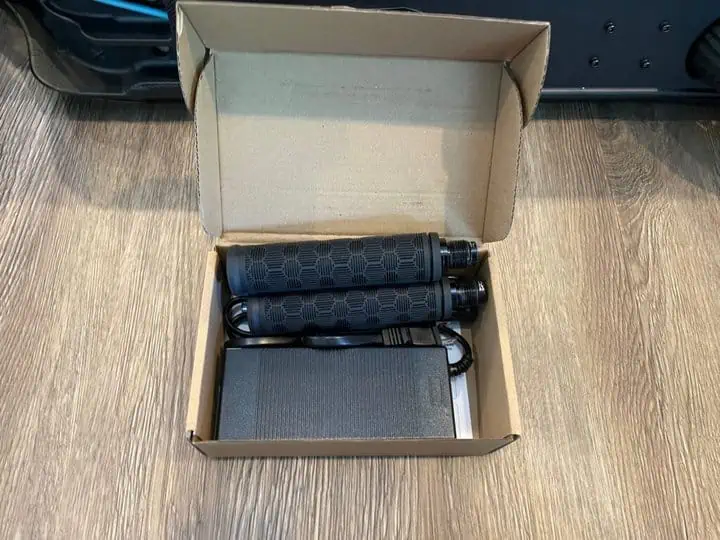 LevyPlus+ electric scooter unboxing - parts in box