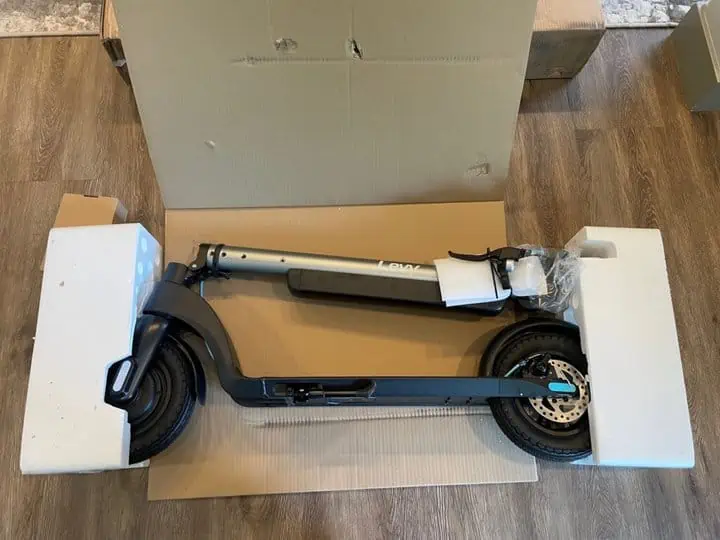 LevyPlus+ electric scooter unboxing - in box