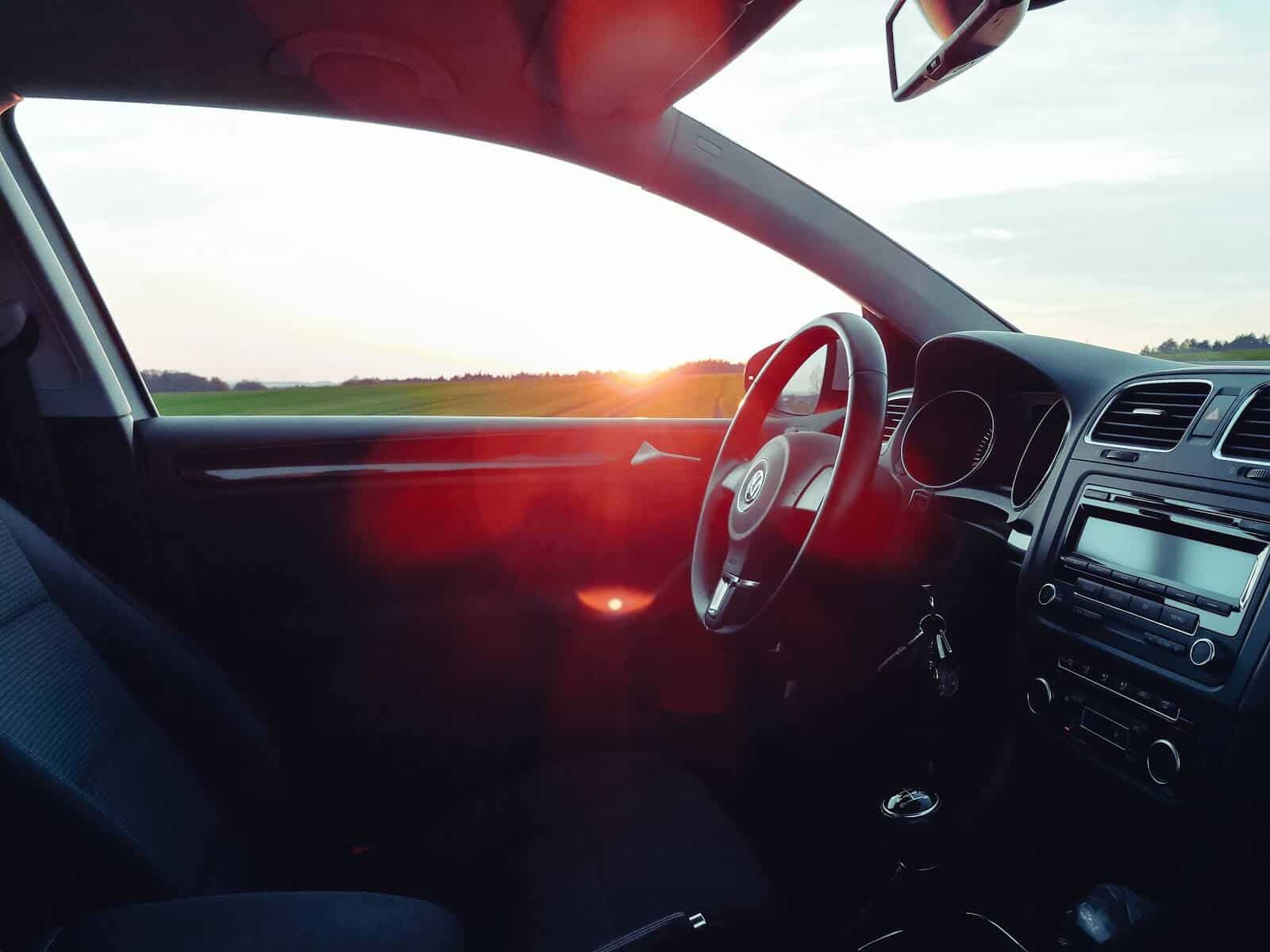 Vantrue N2 Pro: Sun setting outside driver side window