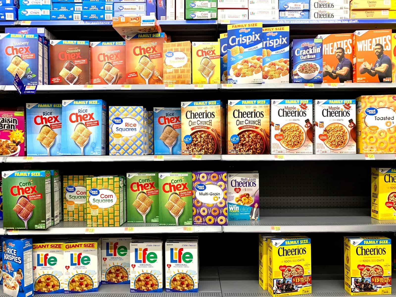 Shipt vs Instacart: Cereal aisle at grocery store