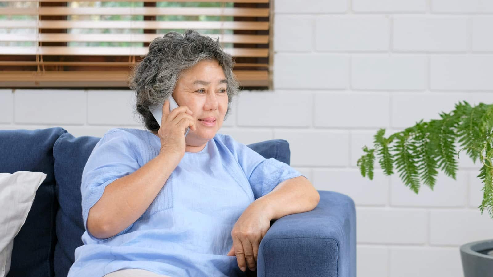 Woman calls the Postmates phone number